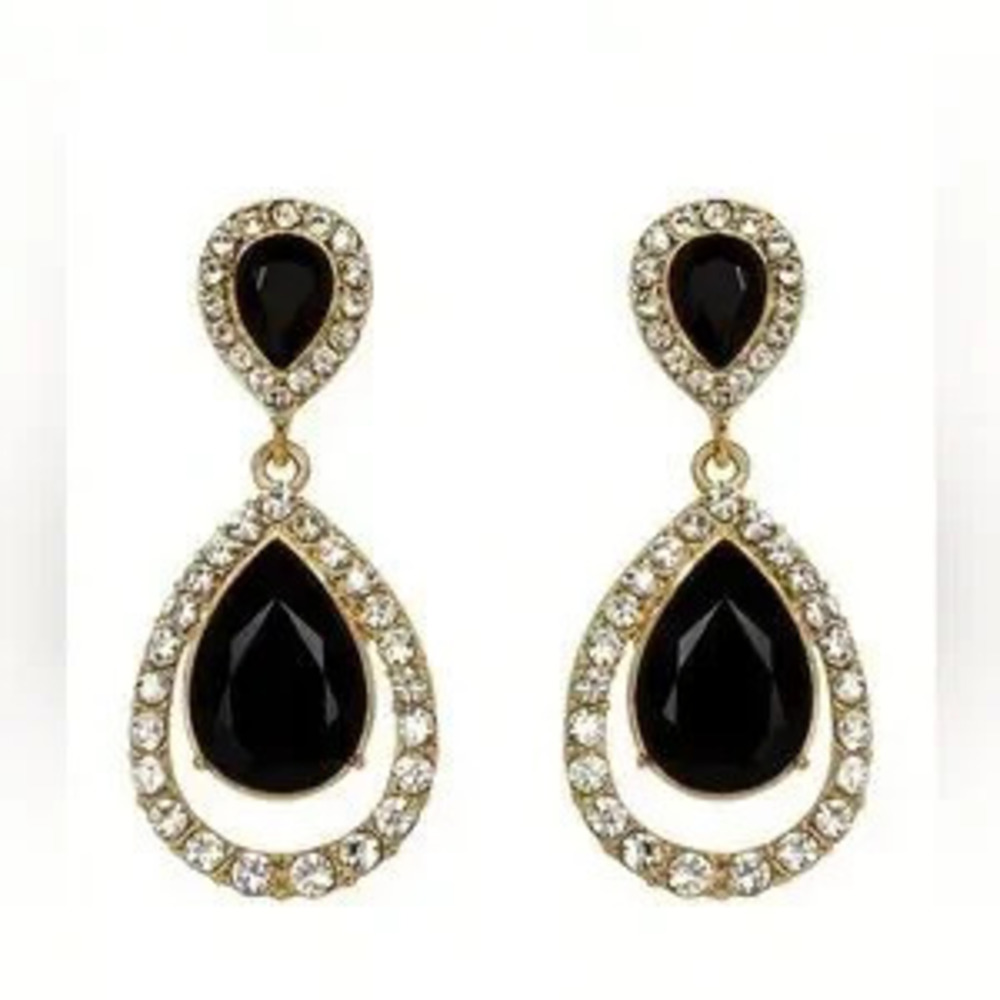 Classic Drop Black Crystals Earrings